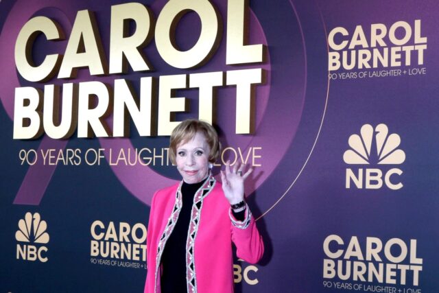 Carol Burnett Says Not ‘a Moment Goes by’ When She’s Not Thinking of Her Daughter Carrie Who Died 21 Years Ago